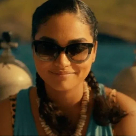 Vera Wang Faded lens Sunglasses - as seen on White Lotus - Picture 2 of 3